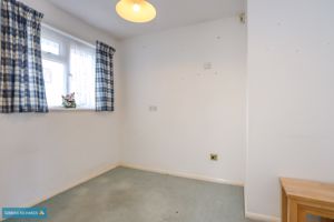 Bedroom- click for photo gallery